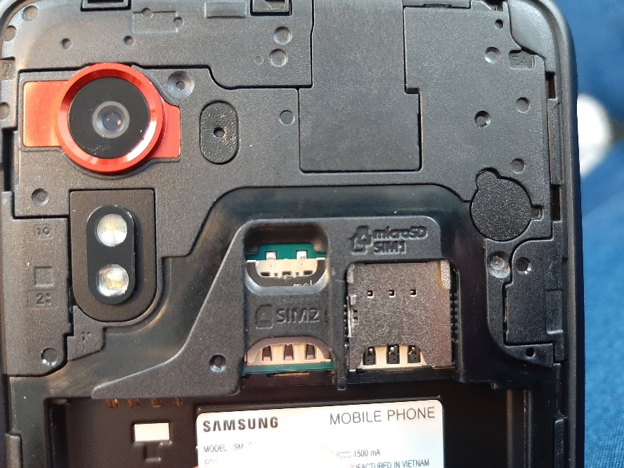 SIMkaart in Samsung Galaxy XCover 5 Handleidingen Kwadraad